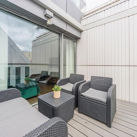 Flatbook - City Center Apartments Granaria With Parking 그단스크 객실 사진