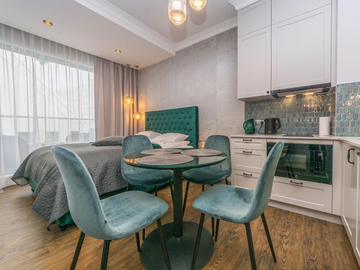 Flatbook - City Center Apartments Granaria With Parking 그단스크 외부 사진