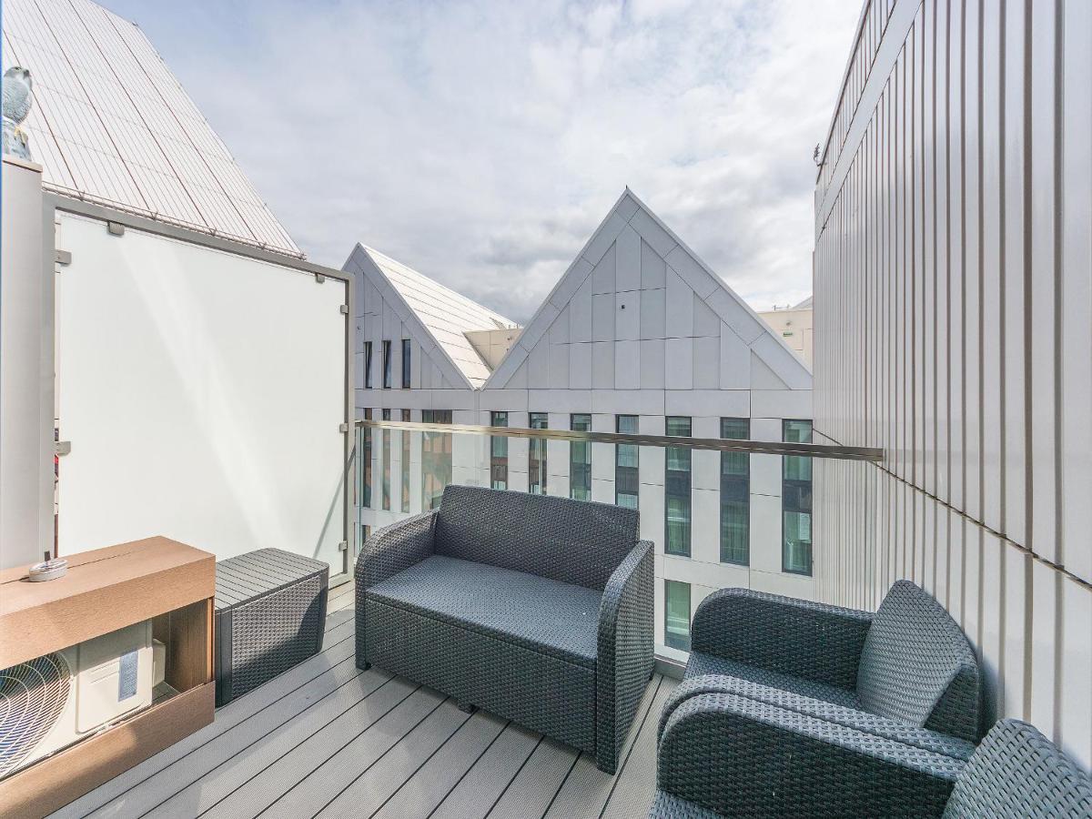 Flatbook - City Center Apartments Granaria With Parking 그단스크 외부 사진