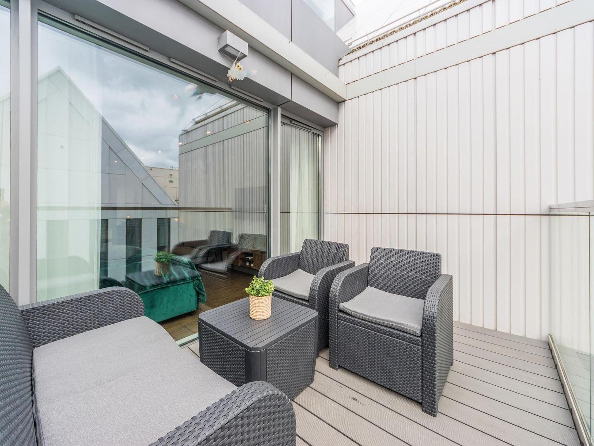 Flatbook - City Center Apartments Granaria With Parking 그단스크 객실 사진